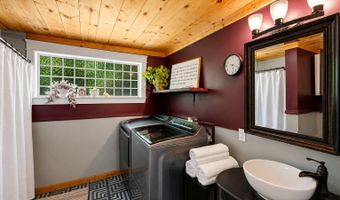 104 Ridge Ave, Appalachia, VA 24216