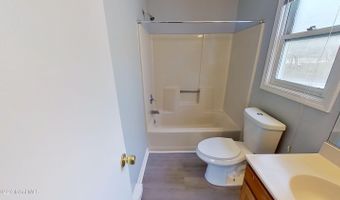 26 Sand St B, Albany, NY 12209