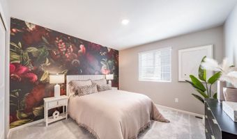 22242 E 38th Pl, Aurora, CO 80019