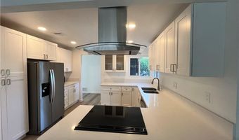 909 S Echo Pl, Anaheim, CA 92804