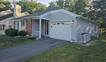 16 Cottonwood Dr, Barnegat, NJ 08005