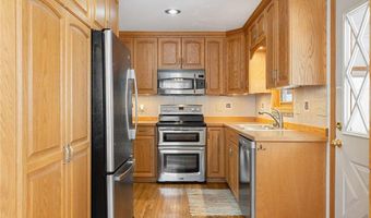 611 11th St SW, Austin, MN 55912