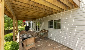 733 Castle Ridge Dr, Ballwin, MO 63021