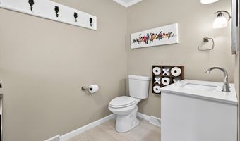 9 MEADOWBROOK Ln, Appleton, WI 54914