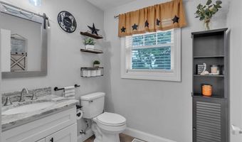 58 Benefit St, Warwick, RI 02886