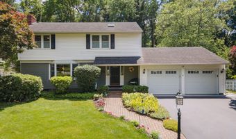 17 Northgate Dr, Albany, NY 12203
