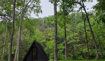 633 And 643 HANGING ROCK Rd, Augusta, WV 26704