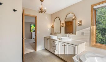 13845 Essex Trl, Apple Valley, MN 55124