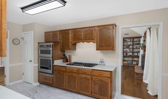 3775 OAK FOREST Dr, Bartlett, TN 38135