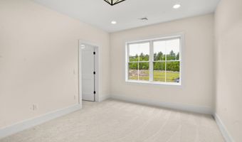 32 Colby Farm Rd, Chester, NH 03036