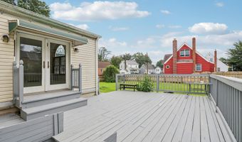 16 PARK Dr, Bellmawr, NJ 08031