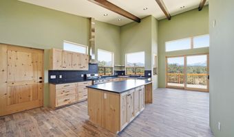 102 Spanish Peaks Rd, Arroyo Hondo, NM 87513