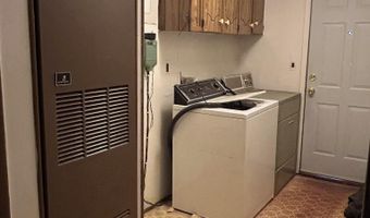 702 Airport Ave, Carlsbad, NM 88220