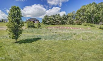 17500 Bridle Dr, Abingdon, VA 24210