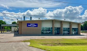 1417 S Velasco, Angleton, TX 77515