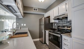 16301 Ledgemont Ln 202, Addison, TX 75001
