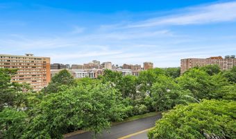 1101 S ARLINGTON RIDGE Rd 212, Arlington, VA 22202
