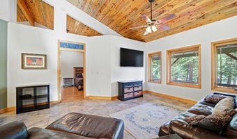 9028 Cascade Ave, Beulah, CO 81023
