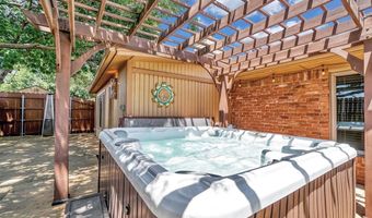 3217 Quail Cir, Altus, OK 73521