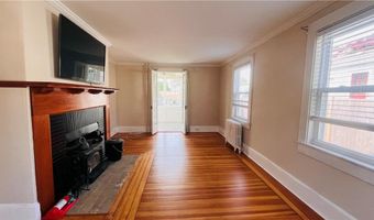 105 Bliss Rd, Newport, RI 02840