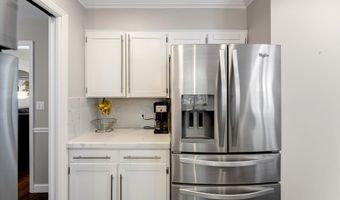 486 Edgeworthe Dr SE, Ada, MI 49301