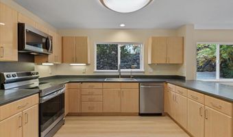 18 Puuaina Pl, Kahului, HI 96732