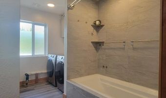 29222 N 1st St, Athol, ID 83801