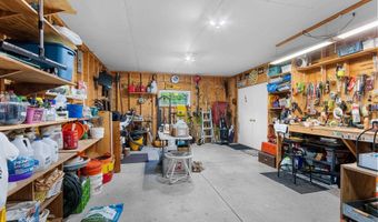 N254 MEADOWBREEZE Court, Appleton, WI 54915