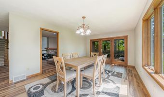 1711 E ROBIN Way, Appleton, WI 54915