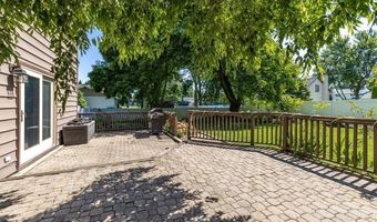 709 Oakhurst Dr, Amherst, OH 44001