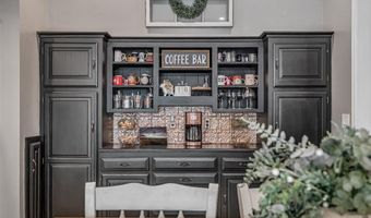 3104 N Briarwood Ave, Bethany, OK 73008