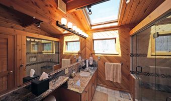 55 Mallard Dr, Becket, MA 01223