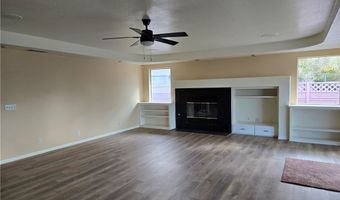 19345 Oneida Rd, Apple Valley, CA 92307