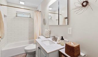 24 Sawyer Pl, Albany, NY 12208