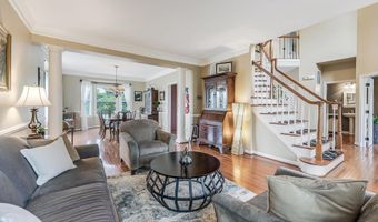 43799 ABBOTT Pl, Ashburn, VA 20147