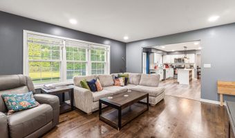 40233 N Lakeview Ave, Antioch, IL 60002