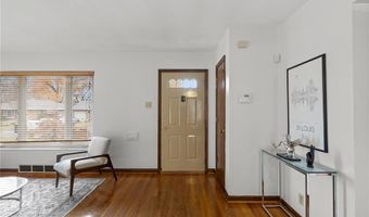 9204 Kit Dr, Affton, MO 63123