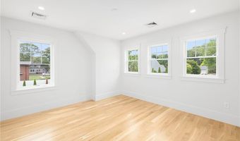 35 Anchor Way, Newport, RI 02840