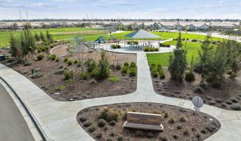 2053 Hyacinth Ct, Plumas Lake, CA 95961