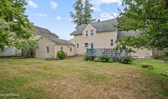 125 Eighth St, Belford, NJ 07718
