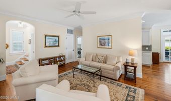 4 Addison St, Beaufort, SC 29907