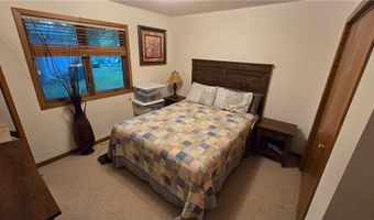 2145 Kenneth Dr, Albert Lea, MN 56007