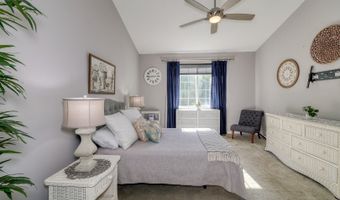 3009 Talaga Dr, Algonquin, IL 60102