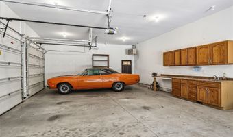 7270 NW 23rd St, Ankeny, IA 50023