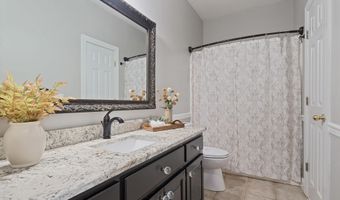 108 SADDLE LAKE Dr, Alabaster, AL 35007