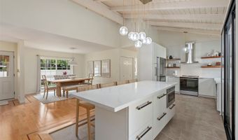 1016 Laukupu Way, Honolulu, HI 96825