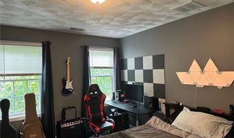 7 Hidden Meadows Dr, Charlestown, RI 02813