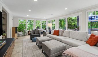 9 E Heatheridge St, Ann Arbor, MI 48104