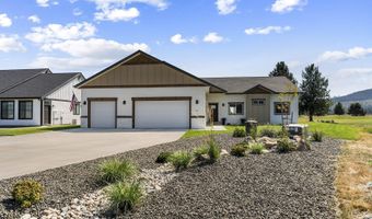 40 Bunker Ln, Blanchard, ID 83804