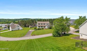 2412 Colonial Dr, Athens, TN 37303